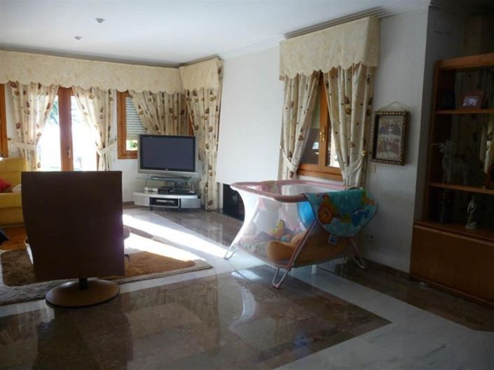 Image No.47-5 Bed Villa for sale