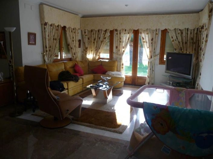 Image No.50-5 Bed Villa for sale