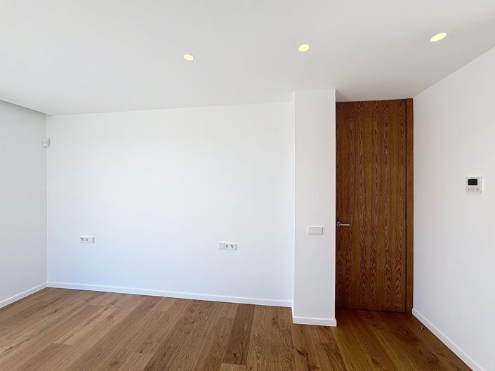 Image No.34-3 Bed Villa for sale