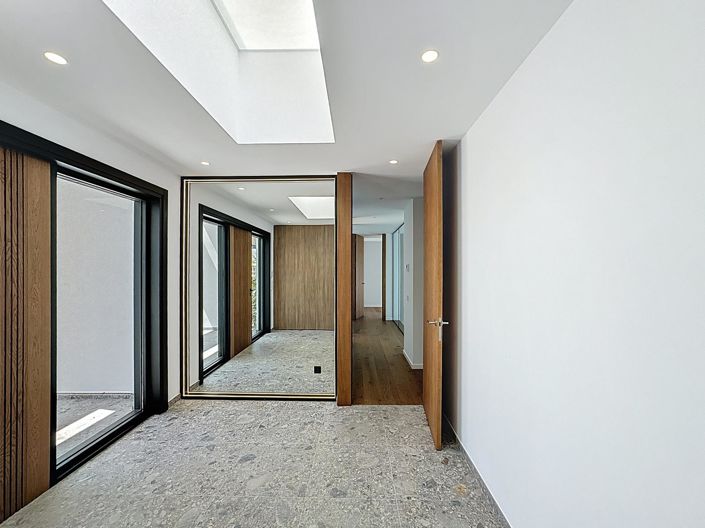 Image No.8-3 Bed Villa for sale