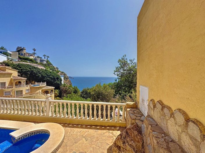 Image No.24-2 Bed Villa for sale