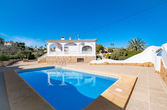 Image No.1-6 Bed Villa for sale