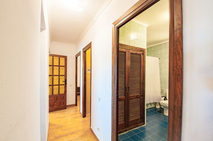 Image No.29-6 Bed Villa for sale