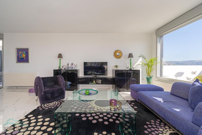 Image No.17-2 Bed Villa for sale