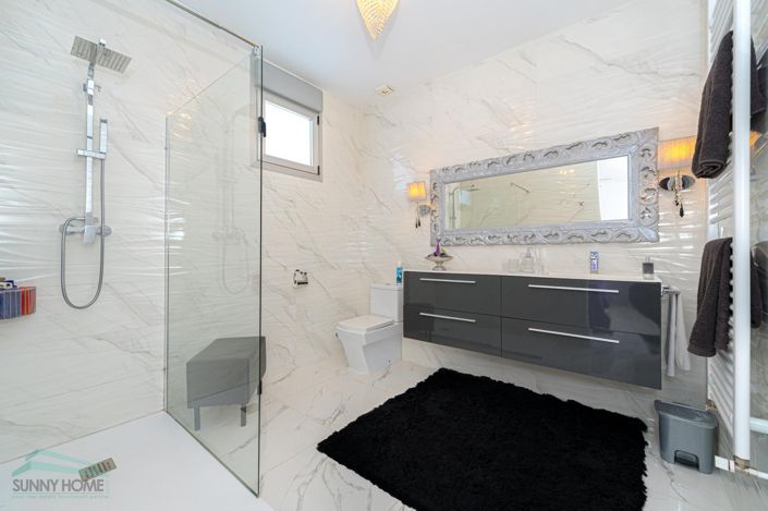 Image No.25-2 Bed Villa for sale