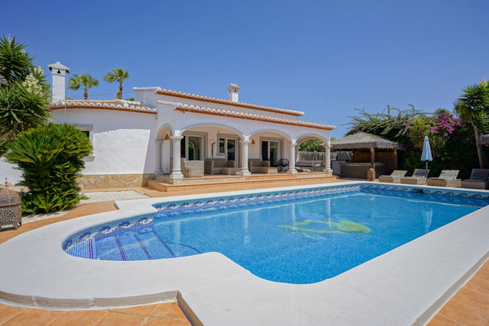 Image No.1-3 Bed Villa for sale