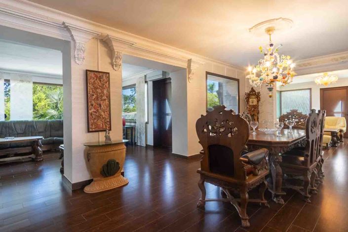 Image No.17-6 Bed Villa for sale