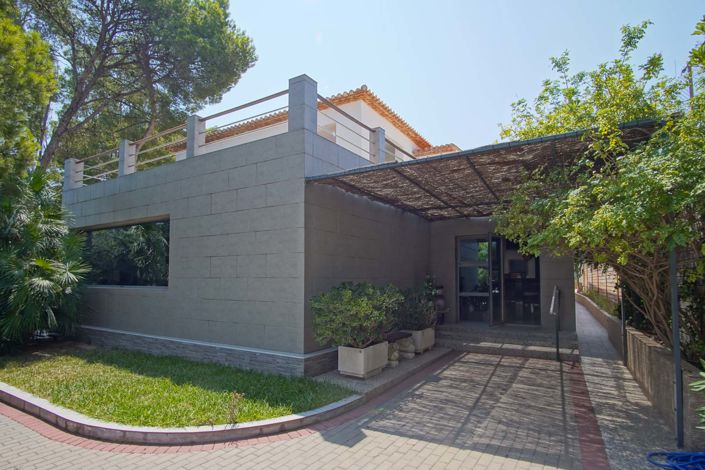 Image No.3-6 Bed Villa for sale