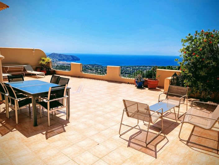 Image No.1-4 Bed Villa for sale