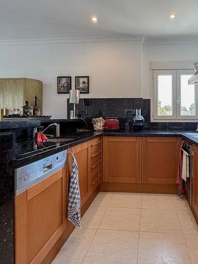 Image No.9-2 Bed Apartment for sale