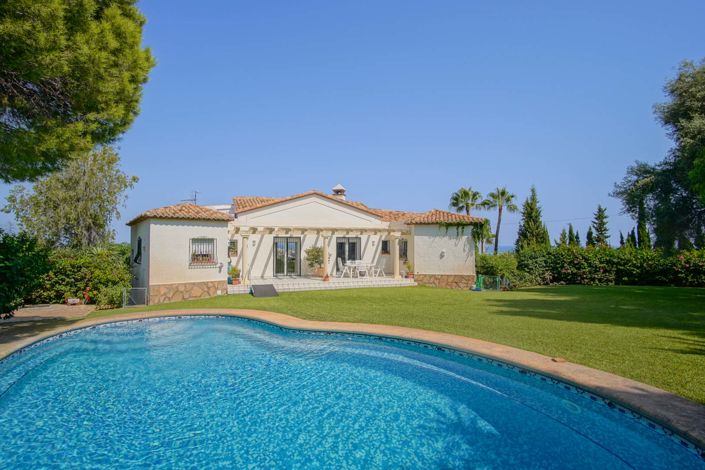 Image No.1-4 Bed Villa for sale