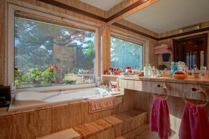 Image No.24-4 Bed Villa for sale