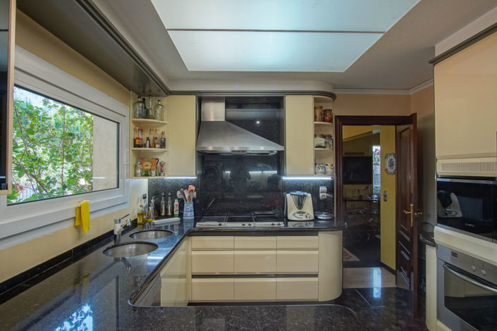 Image No.9-4 Bed Villa for sale