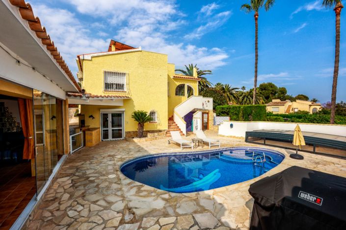 Image No.1-5 Bed Villa for sale
