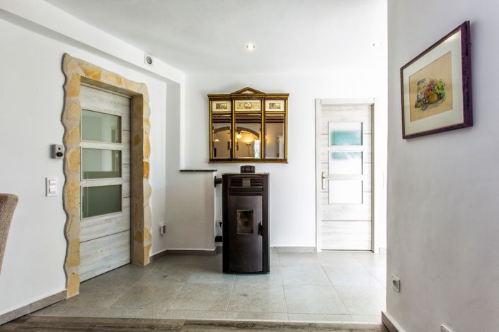 Image No.14-5 Bed Villa for sale