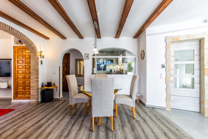 Image No.16-5 Bed Villa for sale