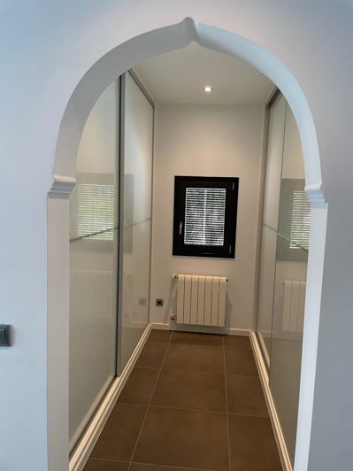 Image No.18-4 Bed Villa for sale