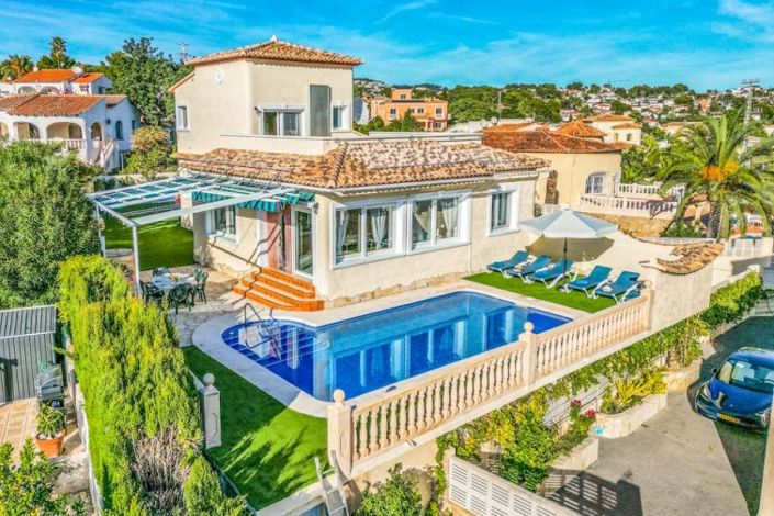 Image No.1-3 Bed Villa for sale