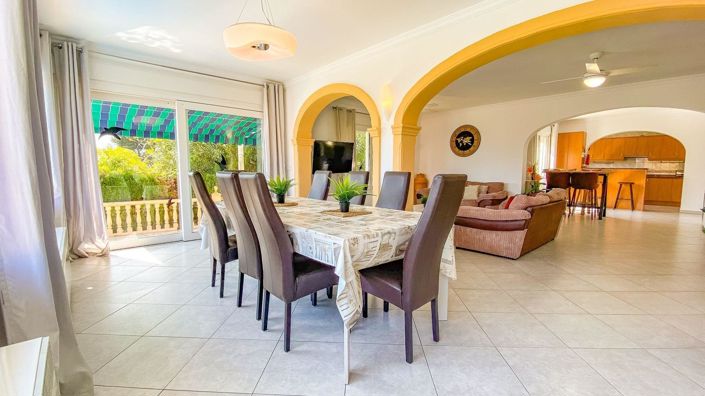 Image No.5-3 Bed Villa for sale