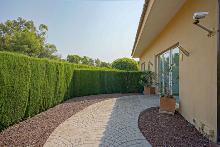 Image No.1-4 Bed Villa for sale