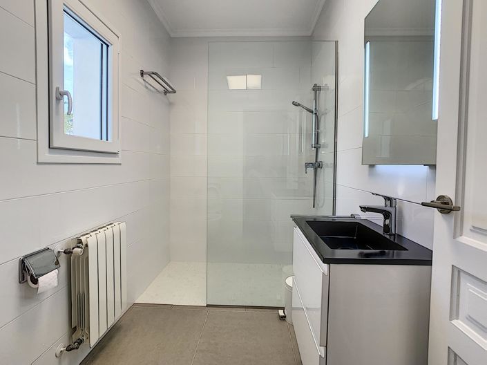 Image No.19-5 Bed Villa for sale