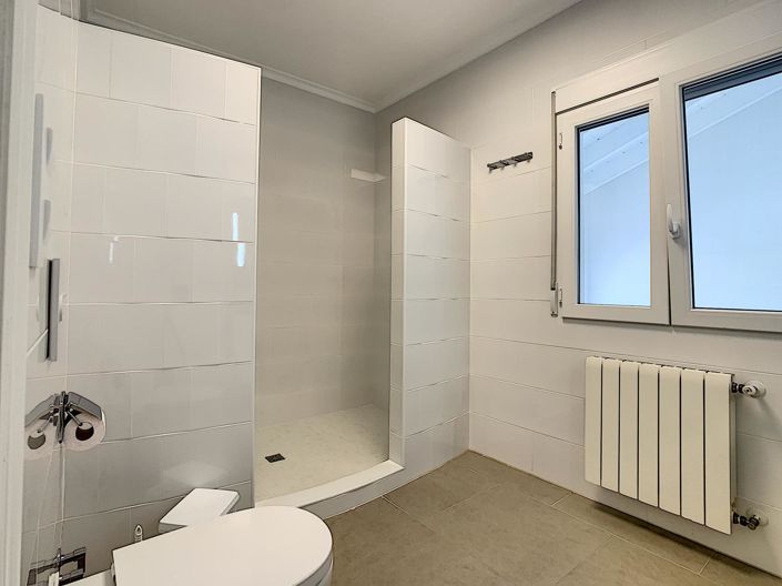 Image No.26-5 Bed Villa for sale