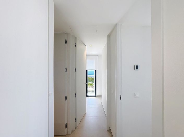 Image No.11-5 Bed Villa for sale