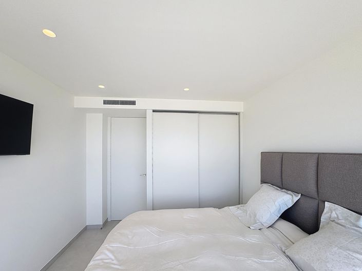 Image No.15-5 Bed Villa for sale