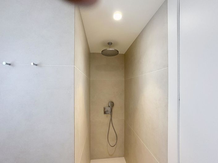 Image No.17-5 Bed Villa for sale