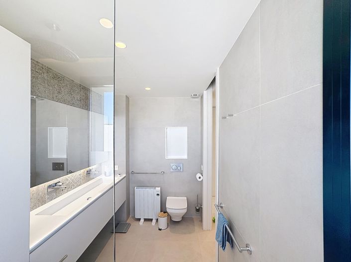 Image No.29-5 Bed Villa for sale