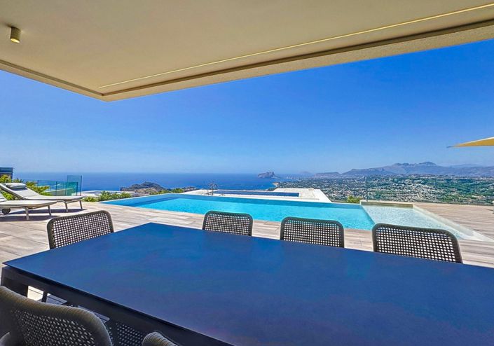 Image No.44-5 Bed Villa for sale