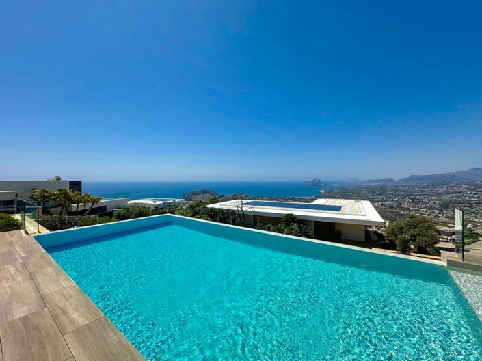 Image No.45-5 Bed Villa for sale