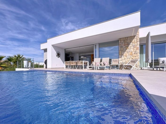 Image No.1-3 Bed Villa for sale