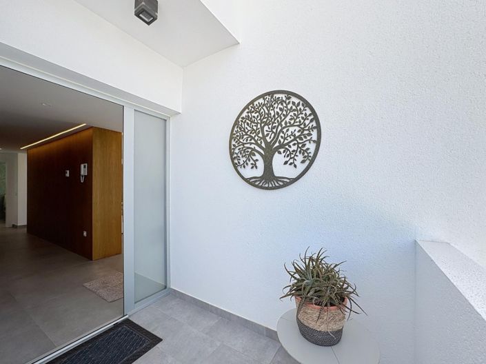 Image No.5-3 Bed Villa for sale