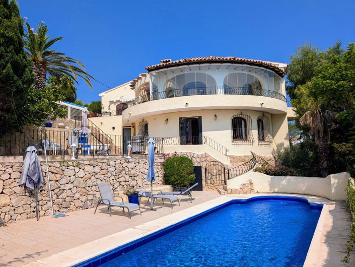 Image No.1-4 Bed Villa for sale
