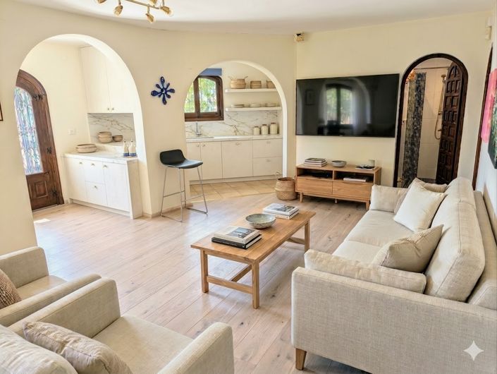 Image No.11-4 Bed Villa for sale