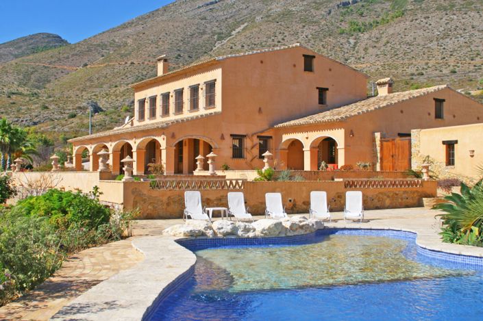 Image No.1-5 Bed Villa for sale