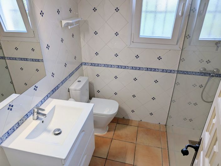 Image No.18-4 Bed Villa for sale