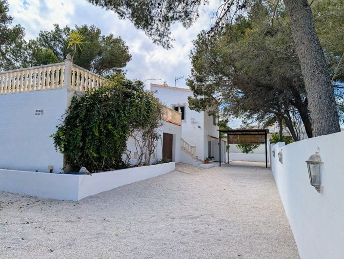 Image No.4-4 Bed Villa for sale