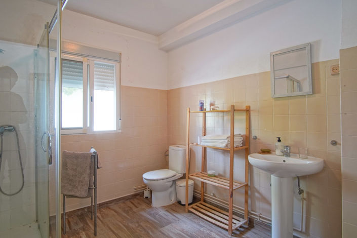 Image No.6-2 Bed Villa for sale