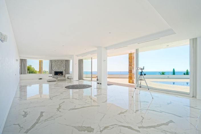 Image No.12-7 Bed Villa for sale