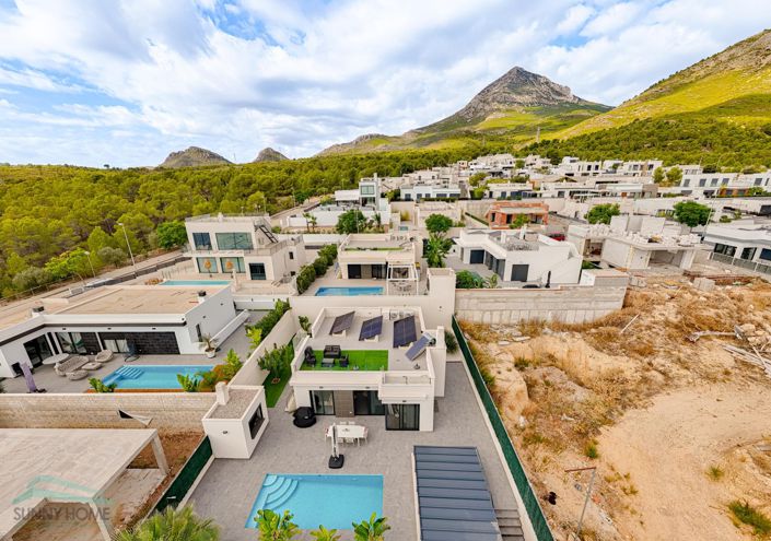 Image No.1-5 Bed Villa for sale