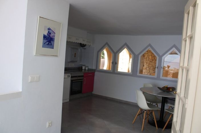 Image No.8-2 Bed Apartment for sale