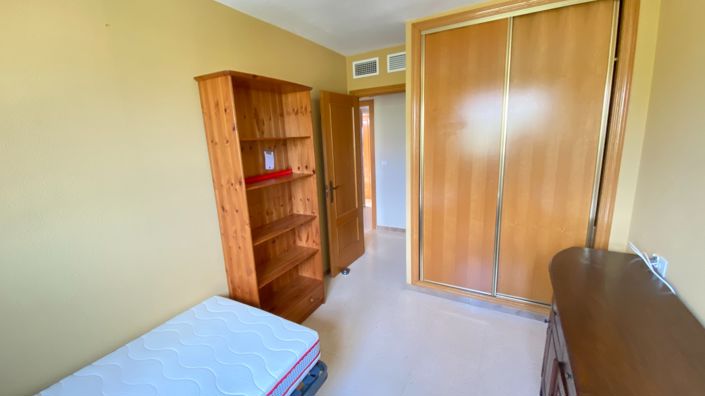 Image No.15-3 Bed Apartment for sale