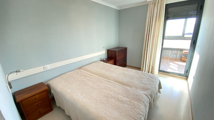 Image No.21-3 Bed Apartment for sale