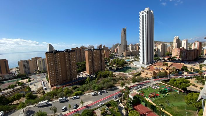 Image No.25-3 Bed Apartment for sale