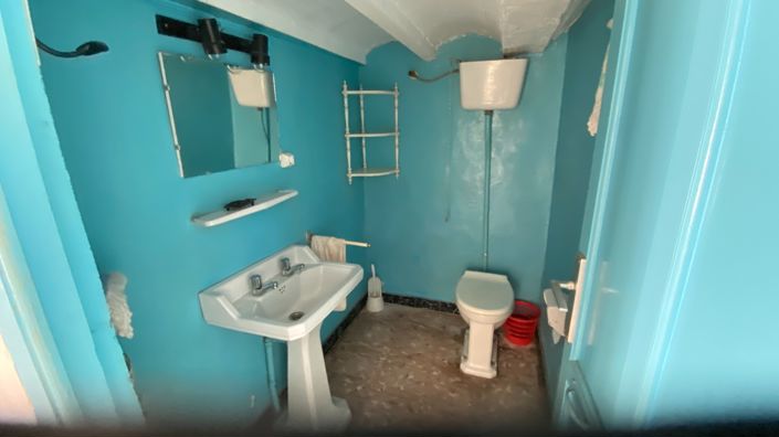 Image No.13-4 Bed Townhouse for sale