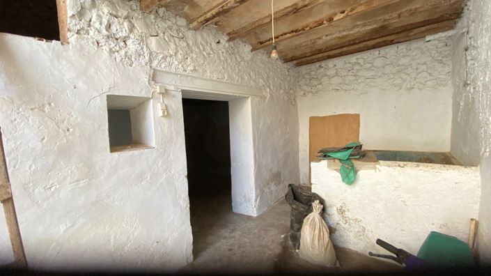 Image No.18-4 Bed Townhouse for sale