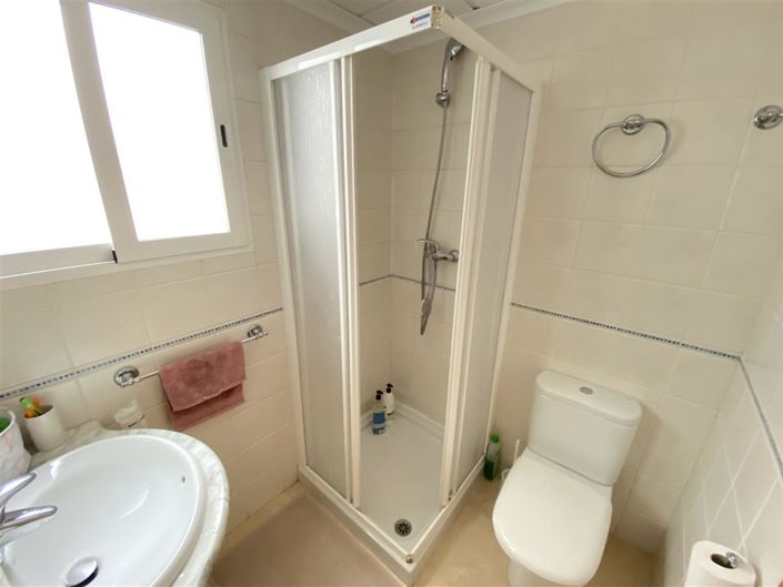 Image No.16-4 Bed Apartment for sale