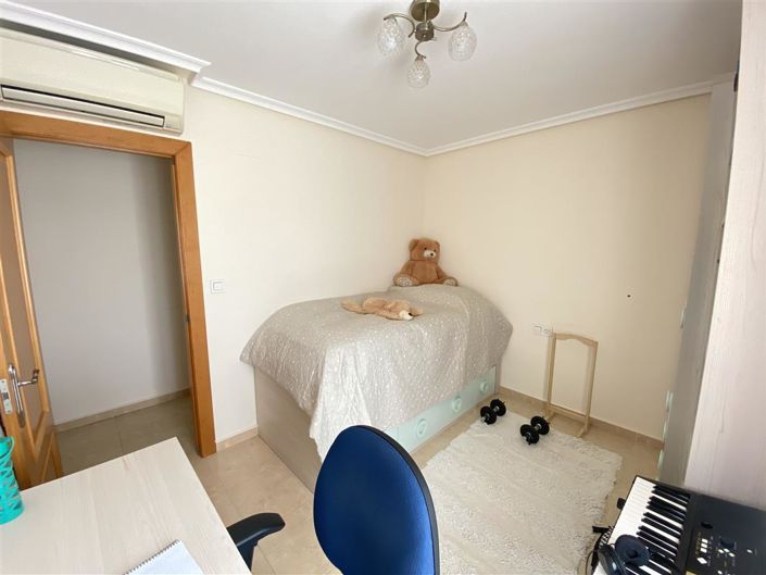 Image No.20-4 Bed Apartment for sale